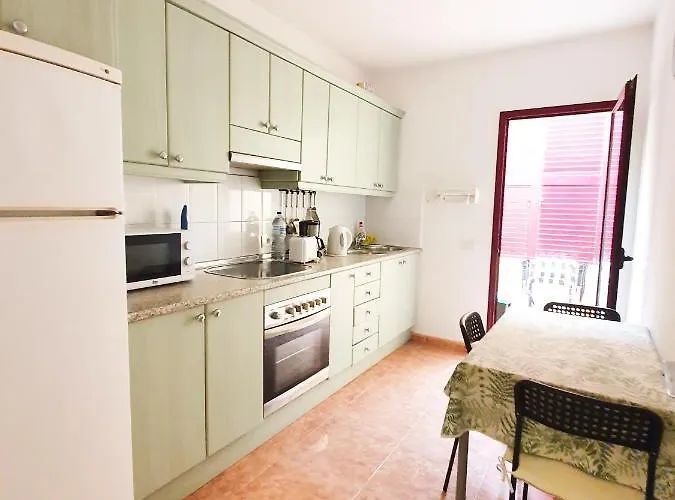 Lighthouse * カレタ・デ・フステ